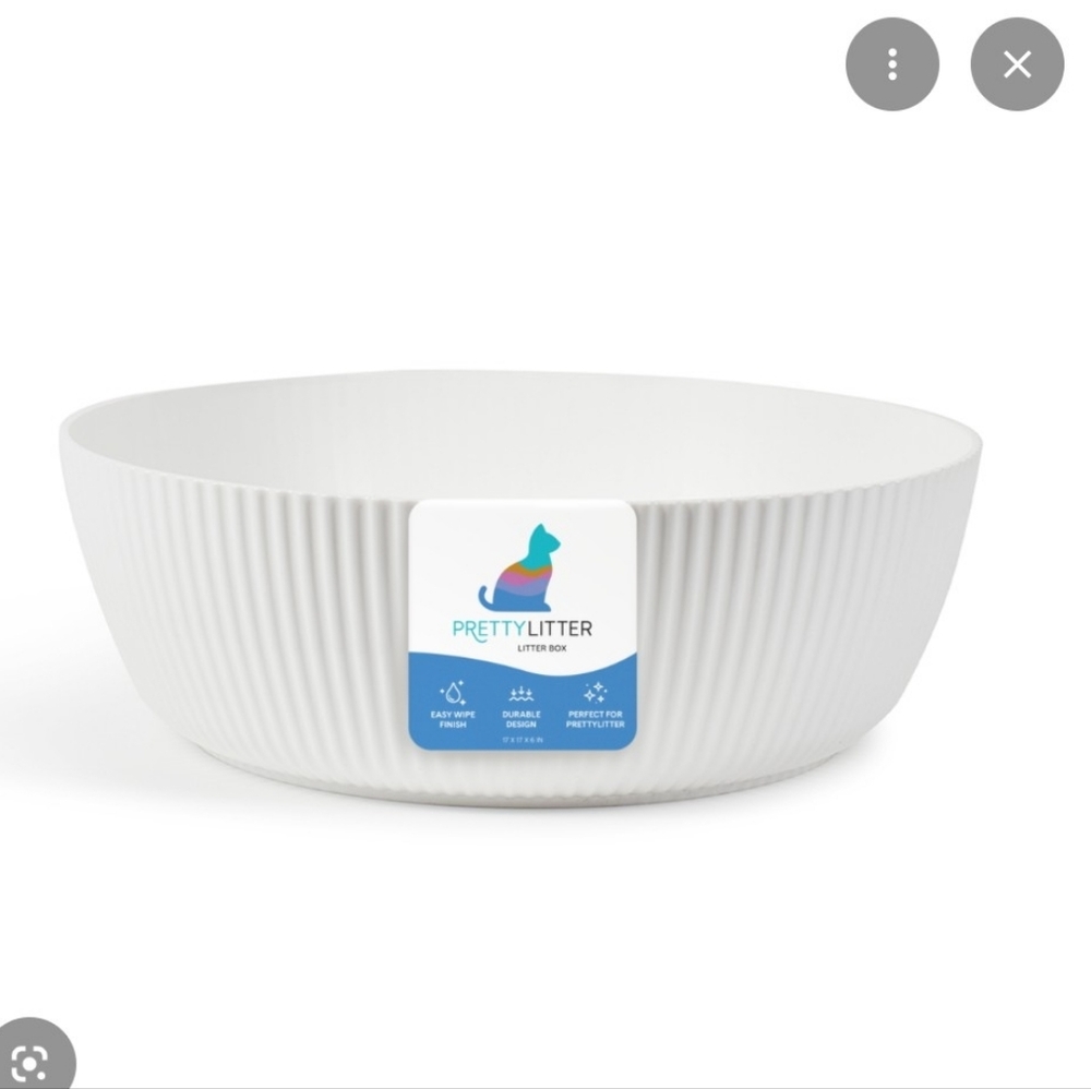 White Scalloped Cat Bowl